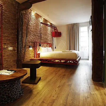 Basque Boutique By Gaiarooms 2*